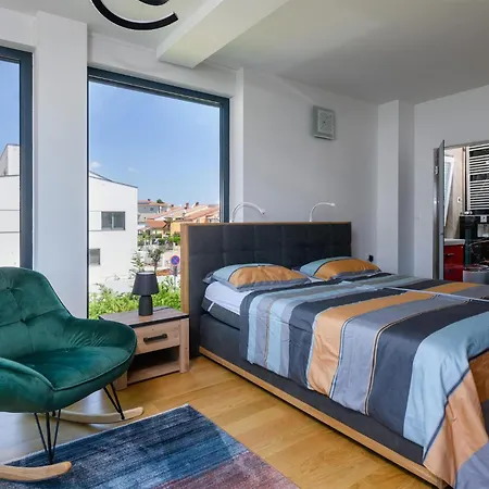 4 Bedroom Stunning In *
