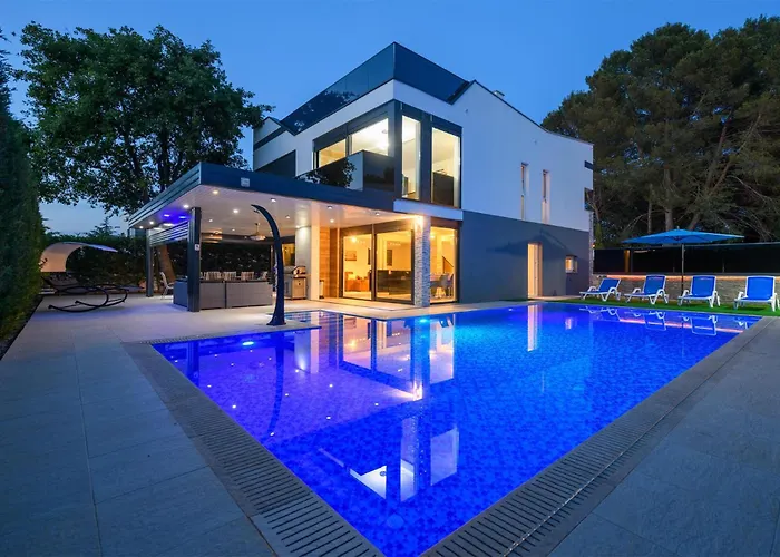 Gorgeous In With Wifi